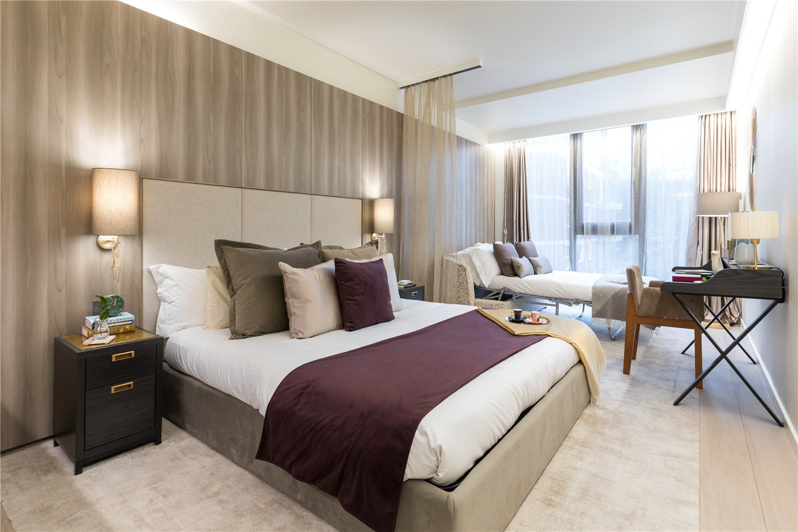 Flat Finchley Road in Greater London