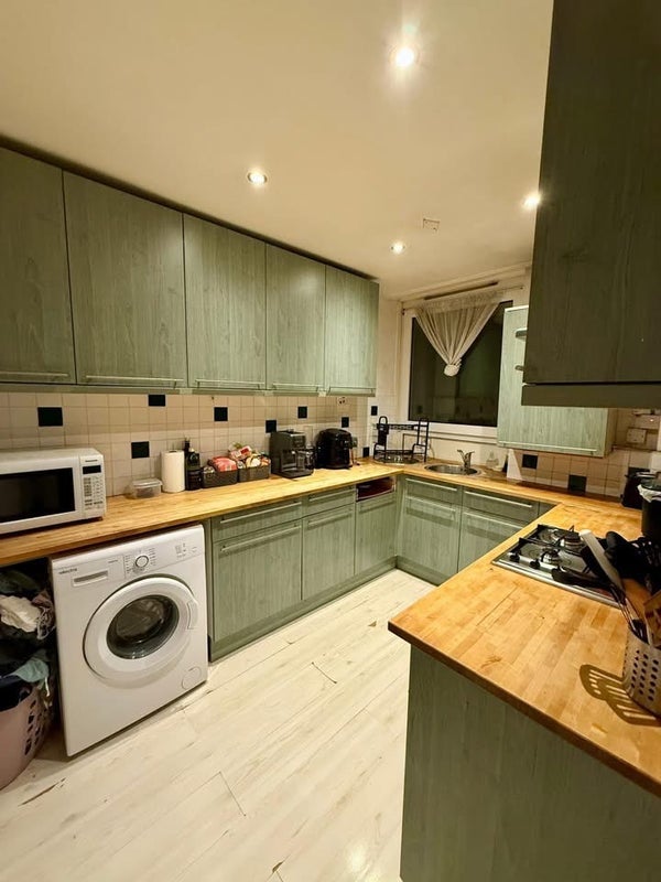 Room Stanhope Street in Greater London