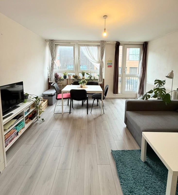 Room Stanhope Street in Greater London