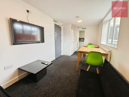 Room Grimsby Road in Cleethorpes