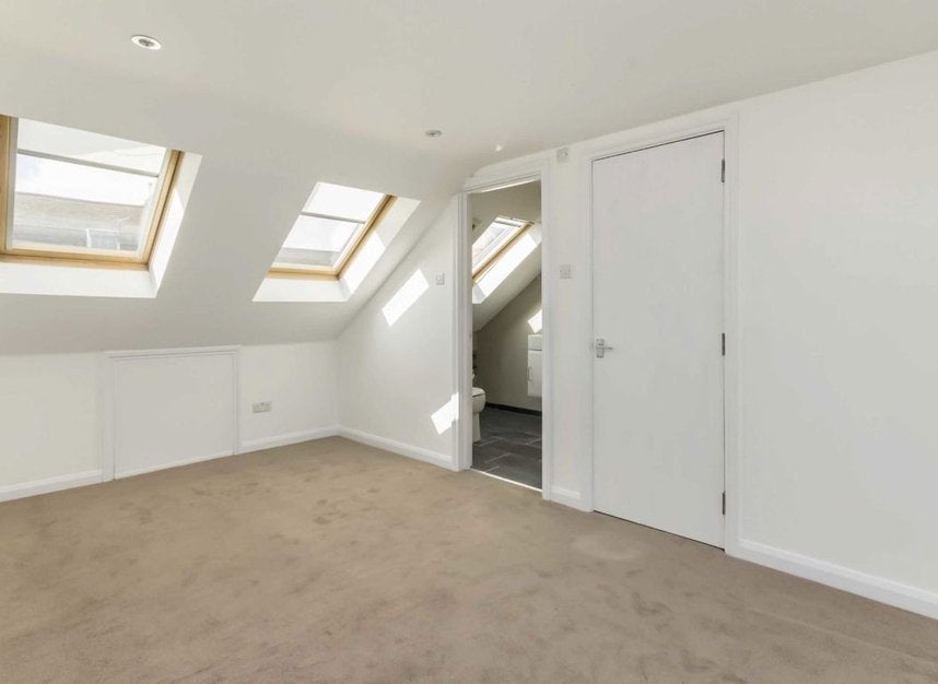 Flat New King's Road in Greater London