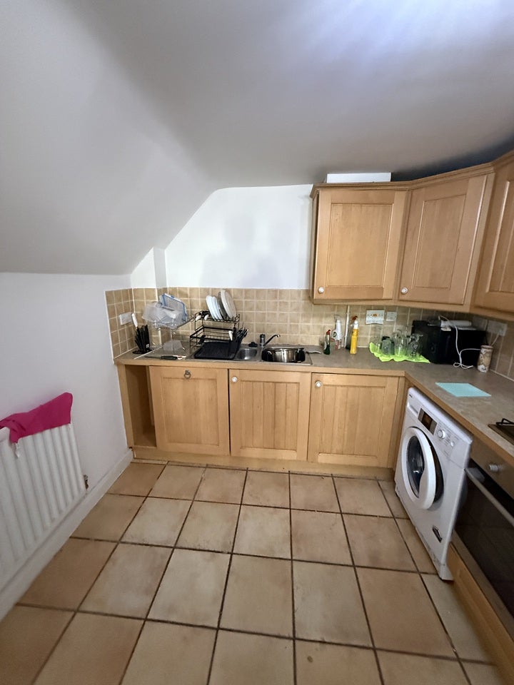 Flat Warwick Road in Coventry