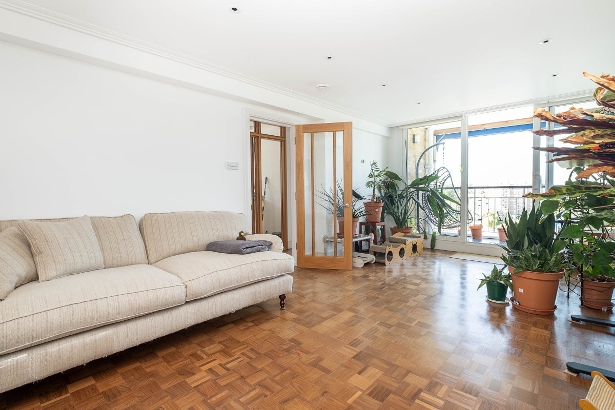Flat The Albany in Greater London