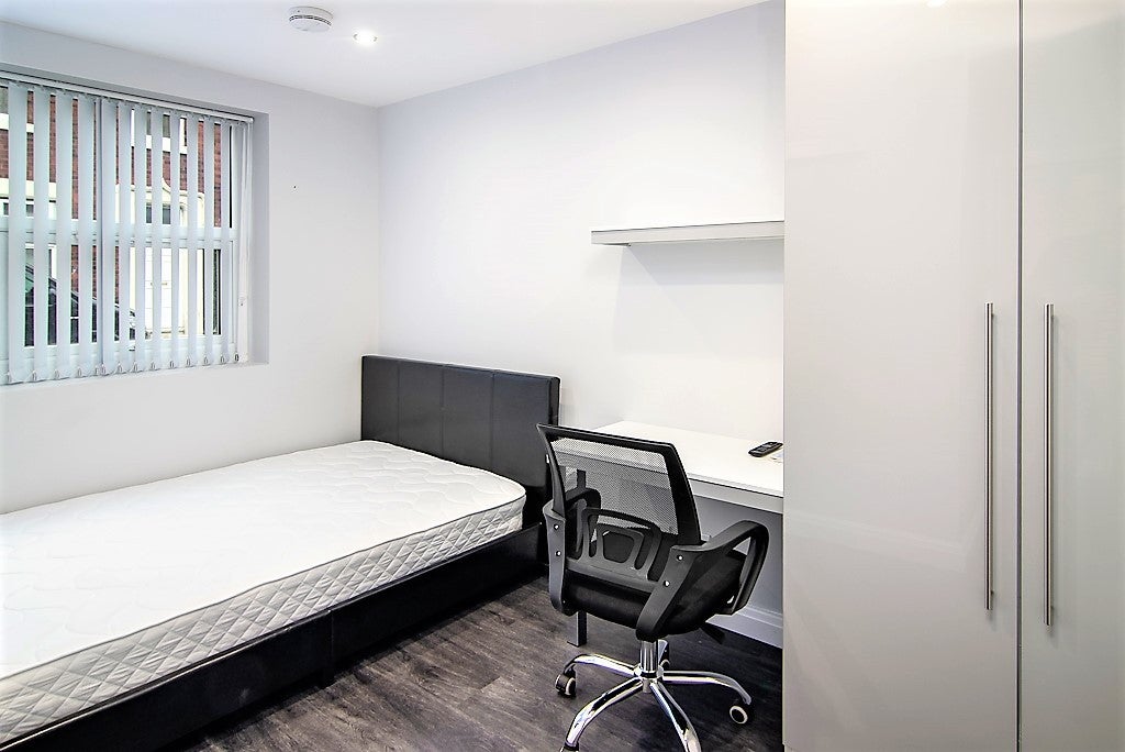 Flat Surgeon's Court in Preston