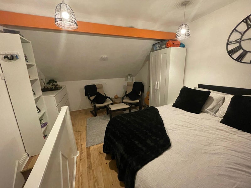 Room Bute Street in Sheffield