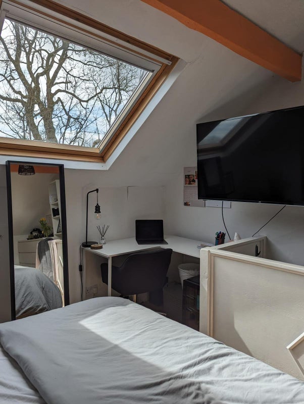 Room Bute Street in Sheffield