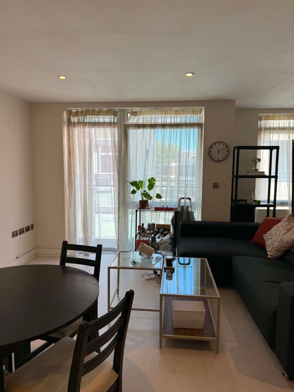Room Goswell Road in Greater London