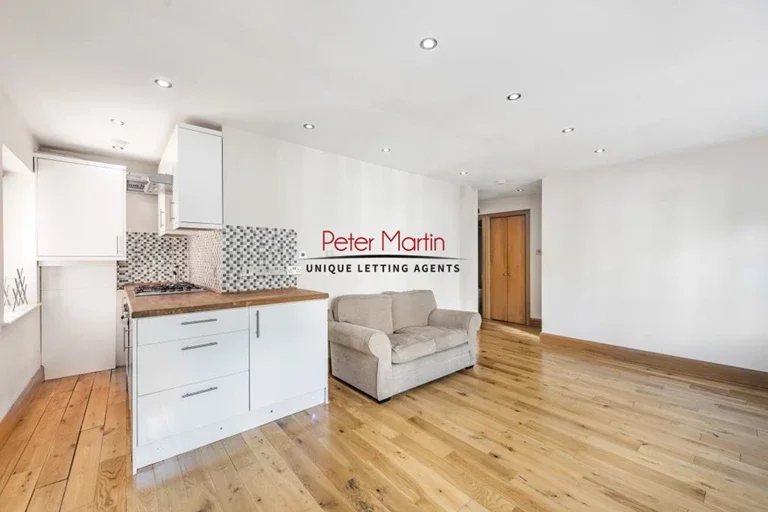 Flat Portsdown Mews in Greater London