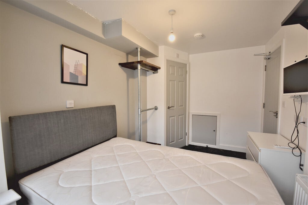 Room Anglian Way in Coventry