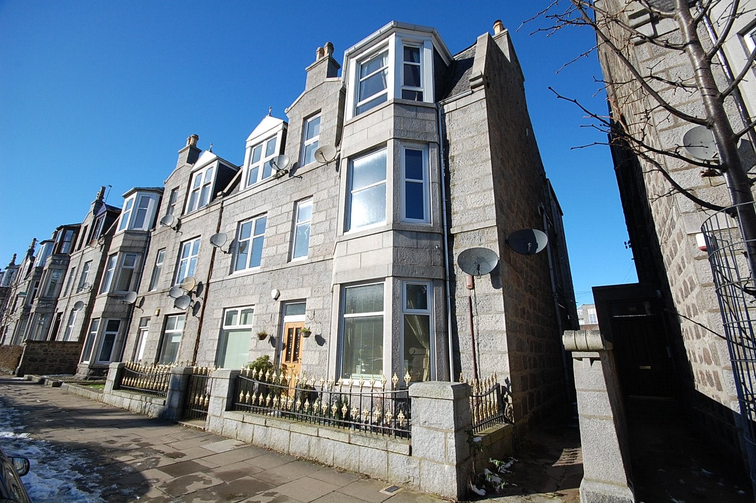 Flat Union Grove in Aberdeen City