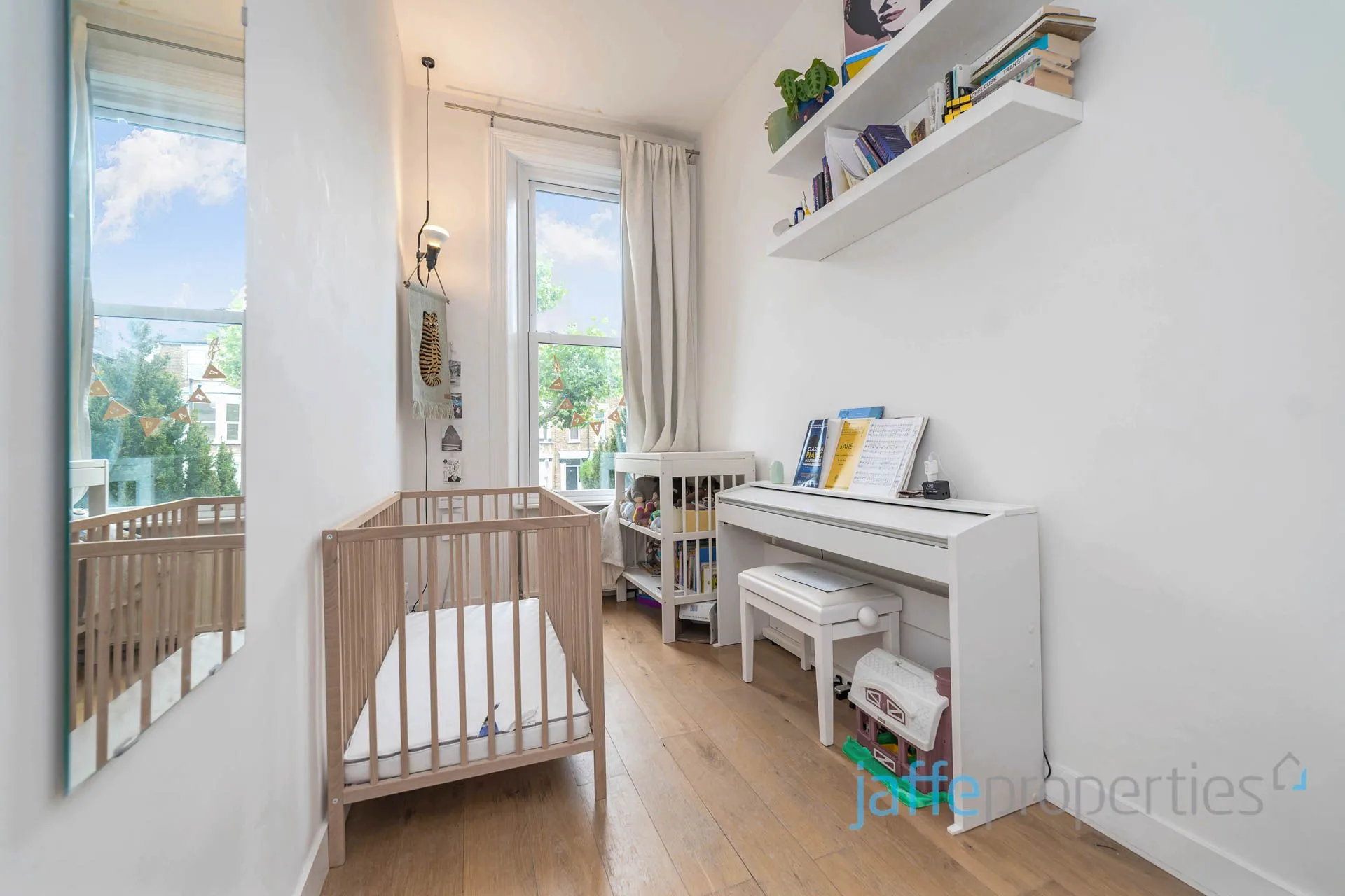 Flat Fordwych Road in Greater London