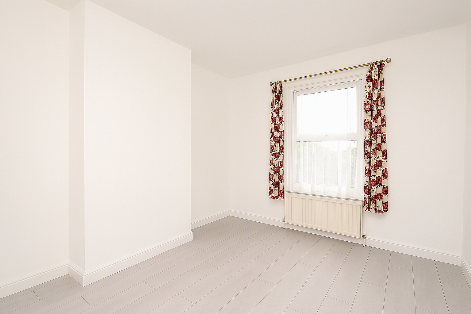 Flat Talbot Road in Greater London