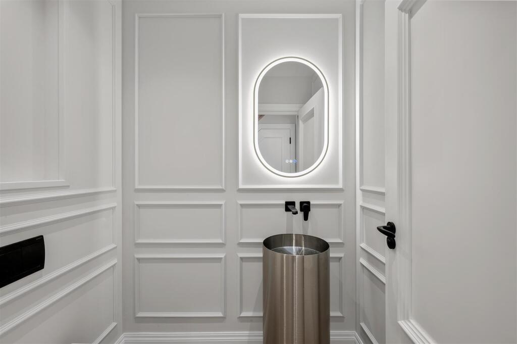 House Haynt Walk in Greater London