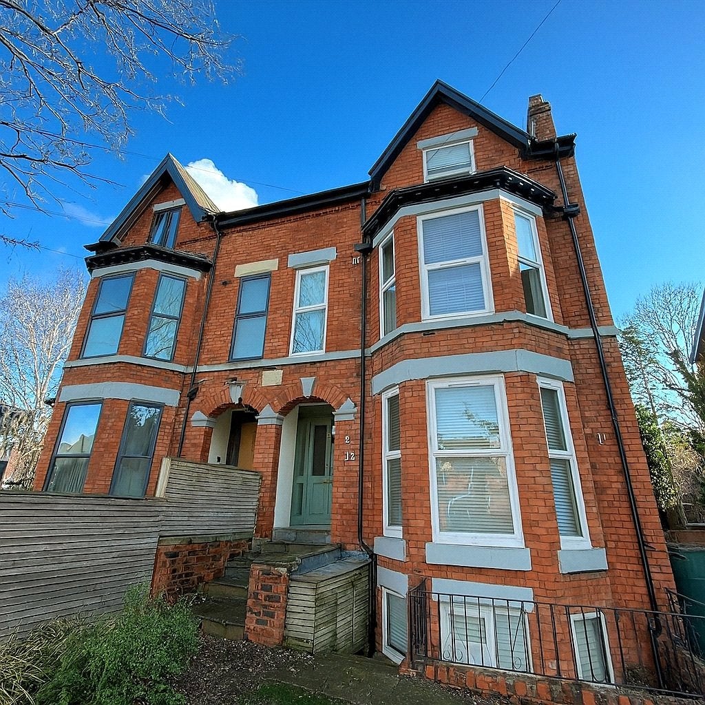 Flat York Road in Manchester