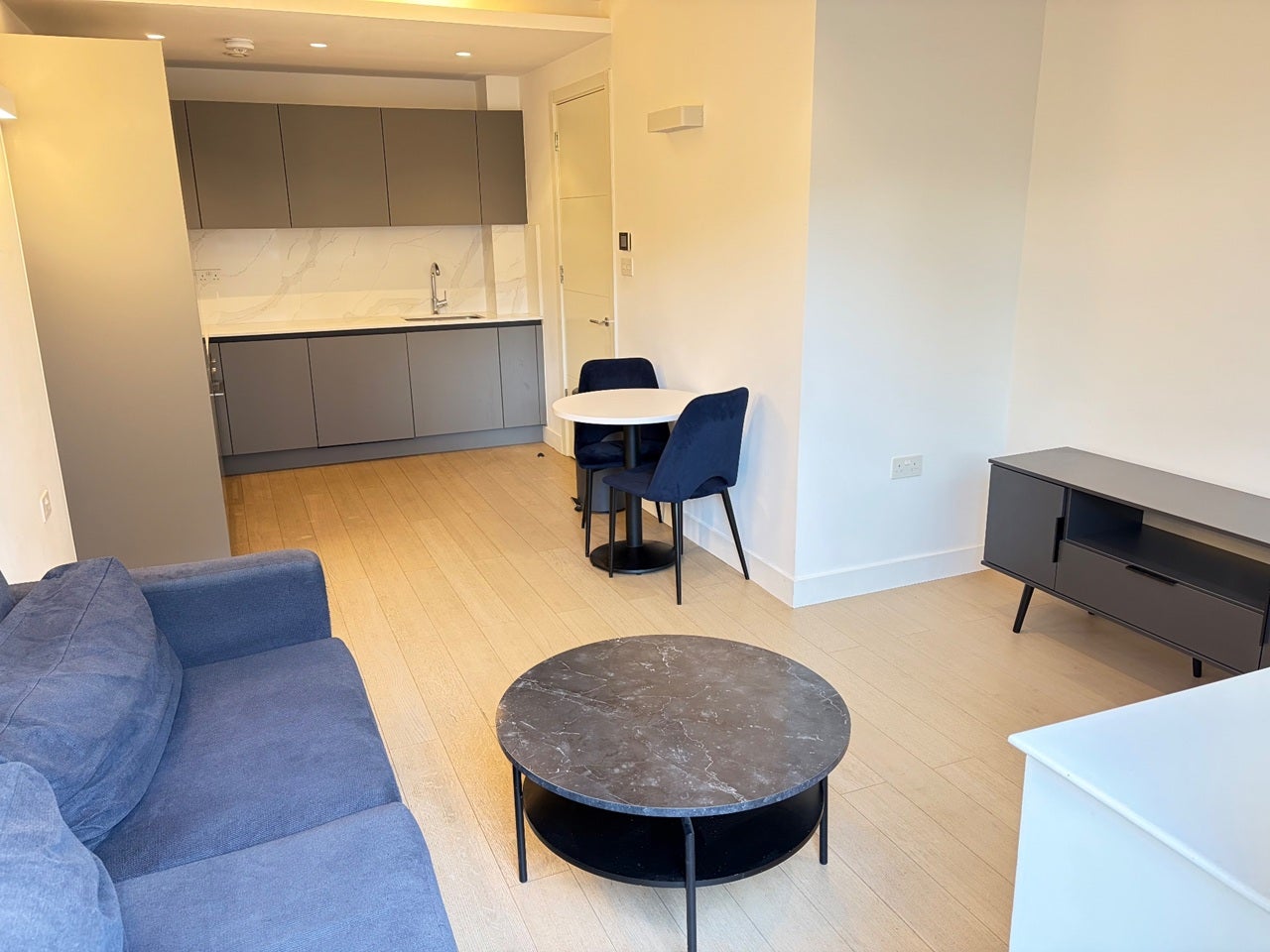 Flat Great West Road in Greater London
