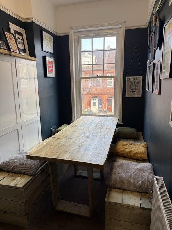 Room Barcombe Avenue in Greater London