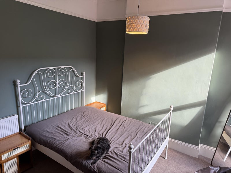 Room Barcombe Avenue in Greater London