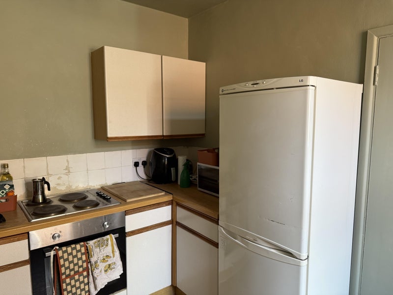 Room Barcombe Avenue in Greater London