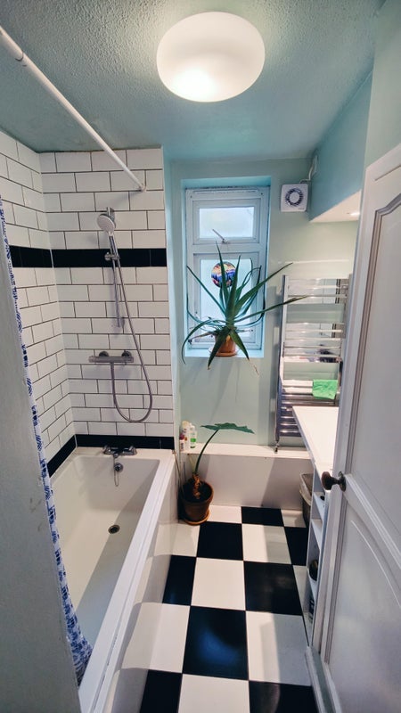 Room Elmworth Grove in Greater London