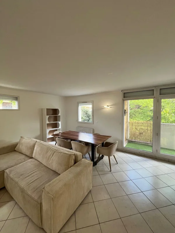Appartement Avenue César Collaveri à Livry-Gargan