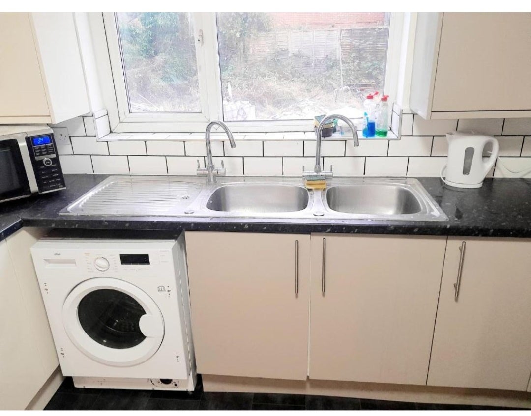 Room Erith Road in Leicester