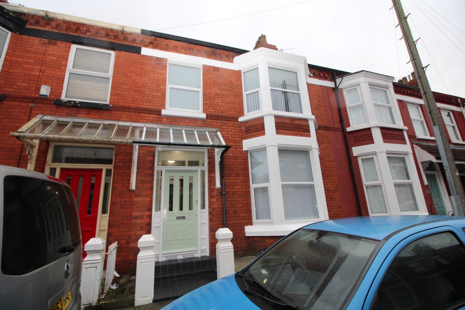 Room Ashbourne Road in Liverpool