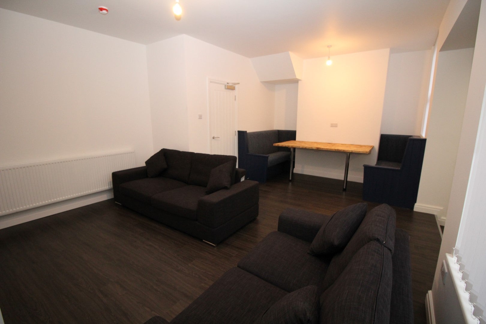 Room Ashbourne Road in Liverpool