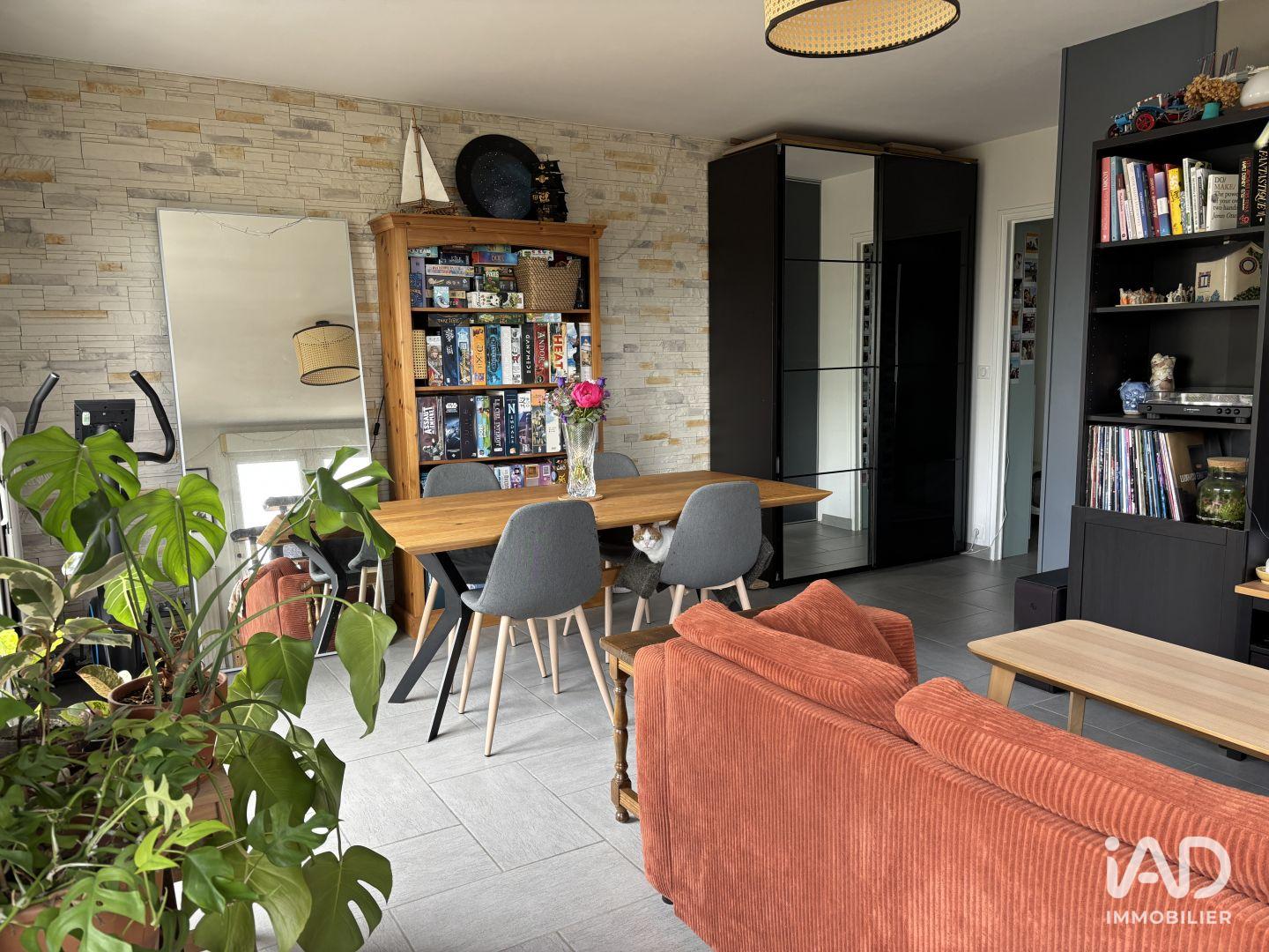 Flat Rue Pierre Dupont in Nantes