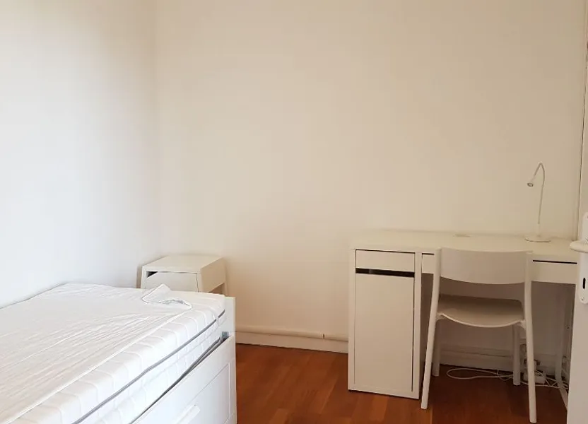Room Avenue Debourg in Lyon