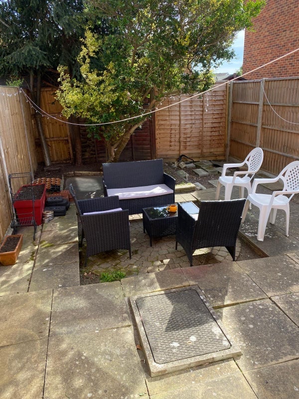 Room Nevada Close in Greater London