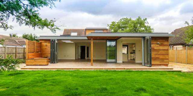 House Fifield Road in Fifield