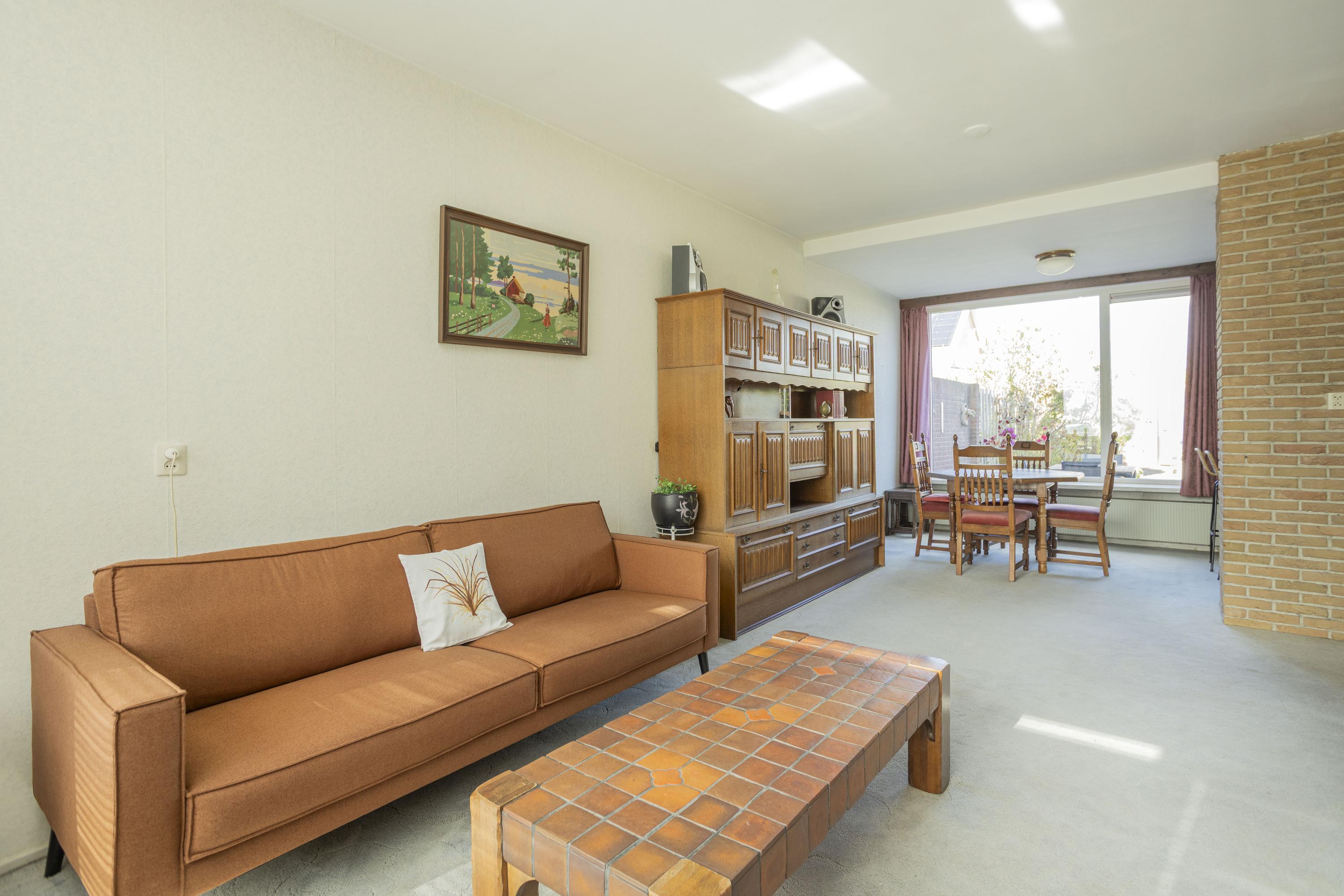 Tussenwoning te koop: Bosstraat 44, Nieuw-Vennep