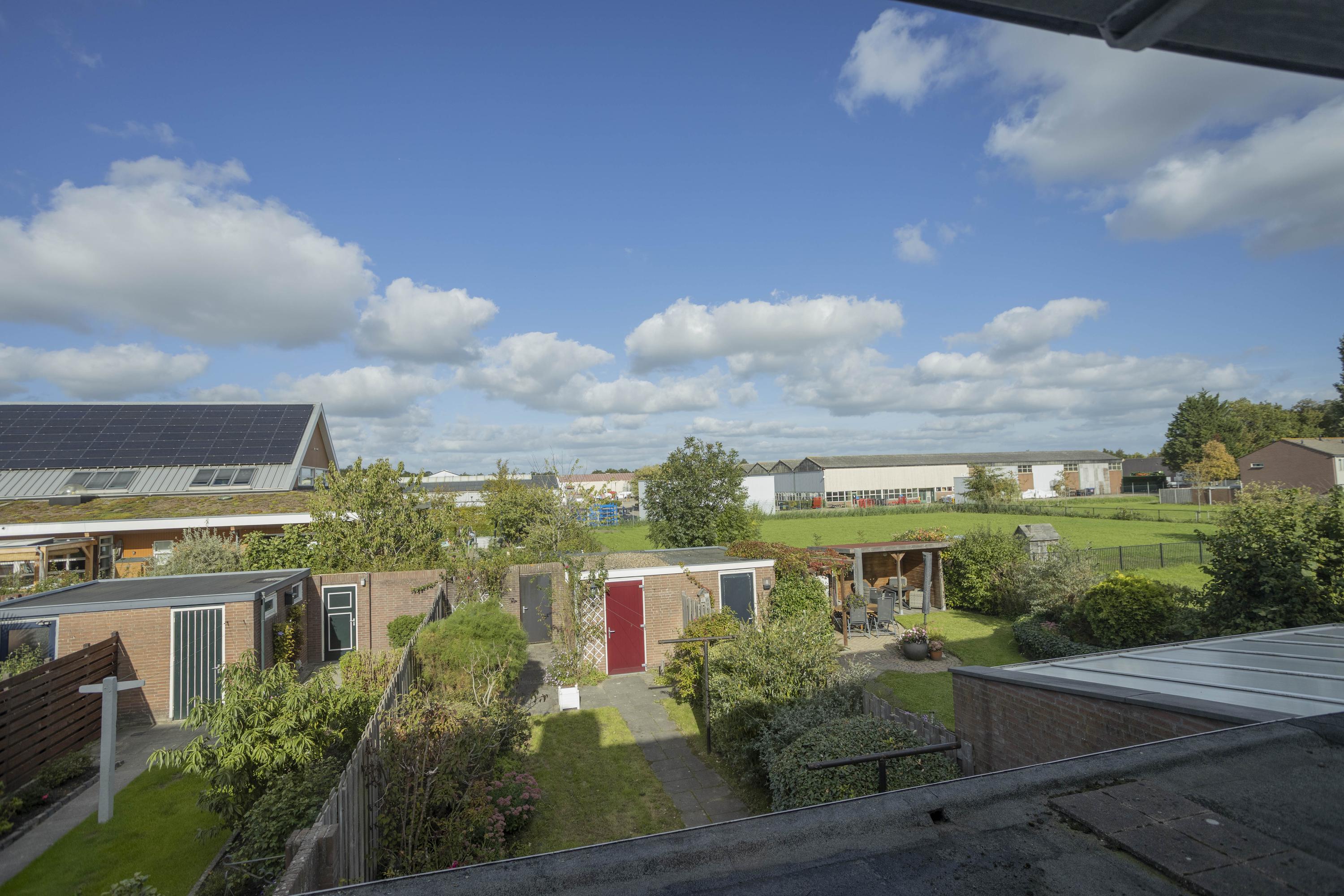 Tussenwoning te koop: Bosstraat 44, Nieuw-Vennep
