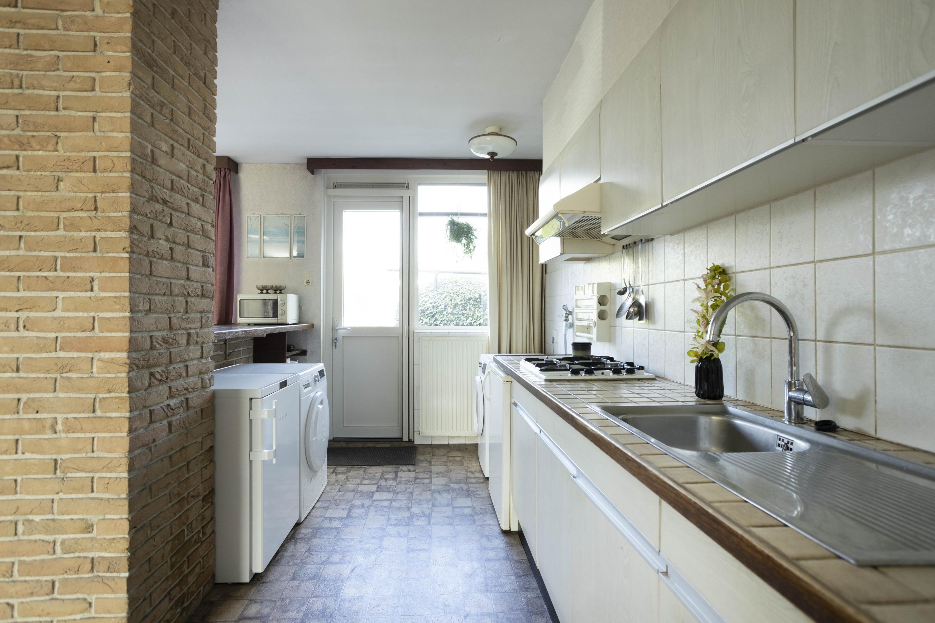 Tussenwoning te koop: Bosstraat 44, Nieuw-Vennep