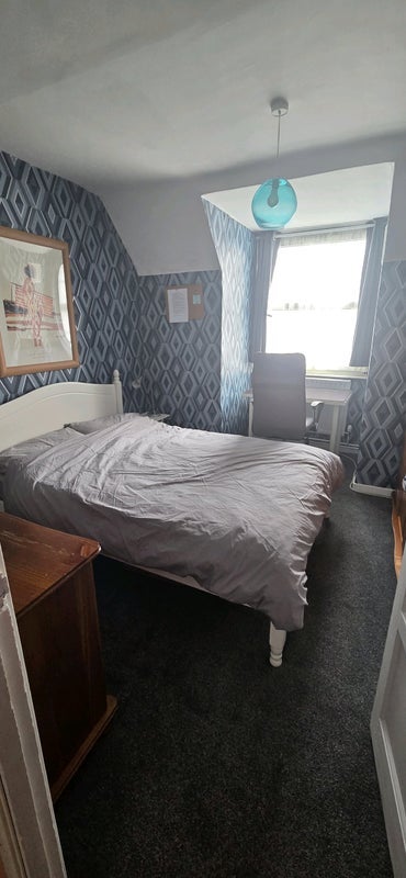 Room Cyrus Street in Greater London