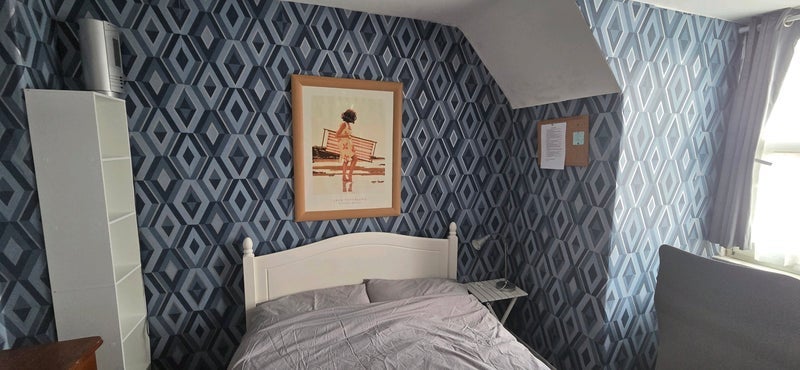 Room Cyrus Street in Greater London