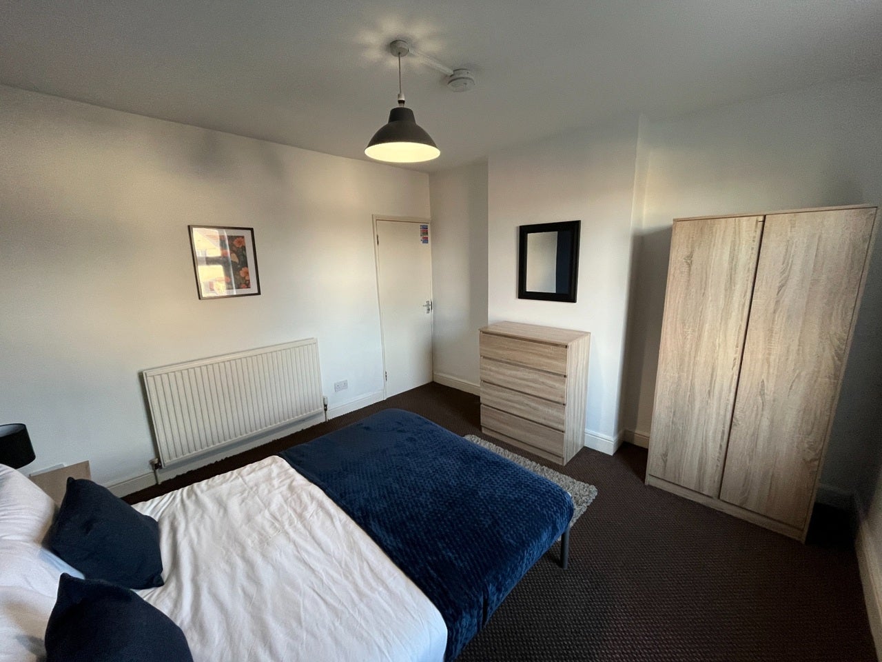 Room Main Street in Shirebrook