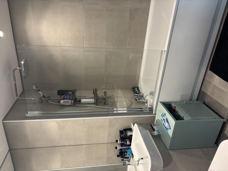 Room Cendal Crescent in Greater London