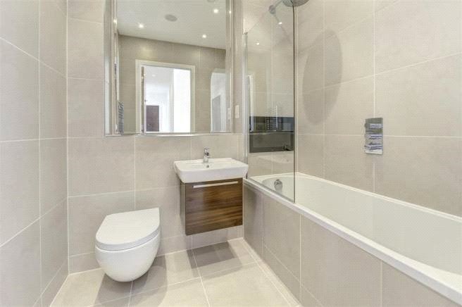 Flat Llanvanor Road in Greater London