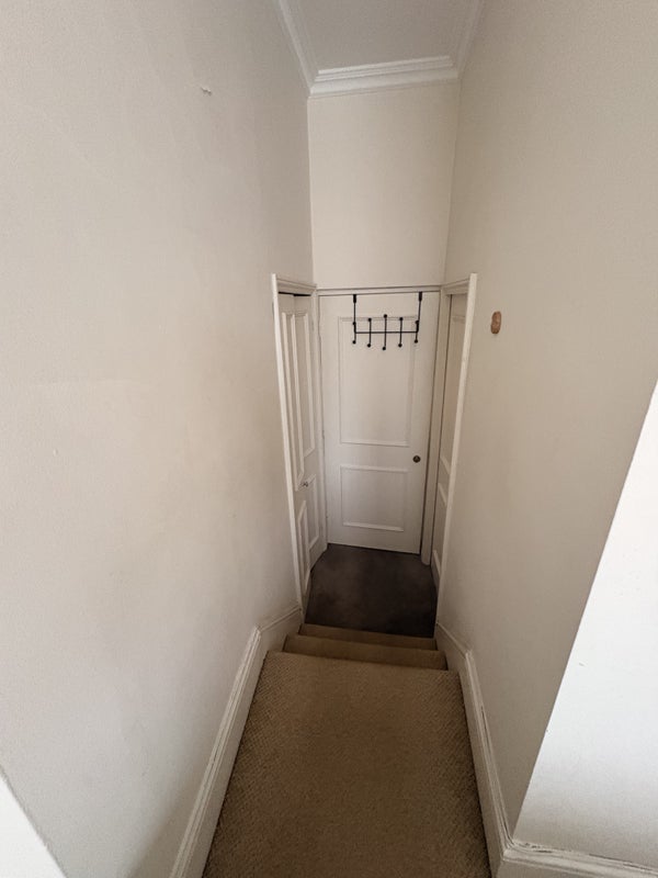 Room Wharfedale Street in Greater London