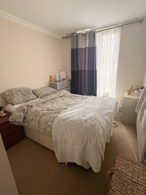 Room Wharfedale Street in Greater London