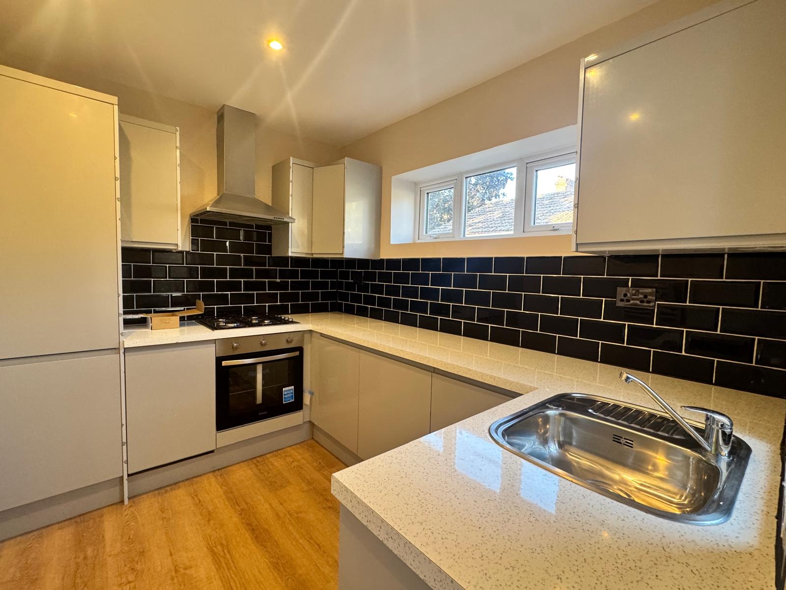 Flat Northborough Road in Greater London