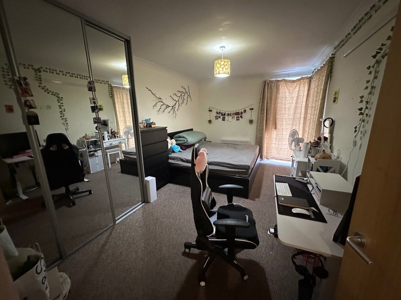 Room Boardwalk Place in Greater London