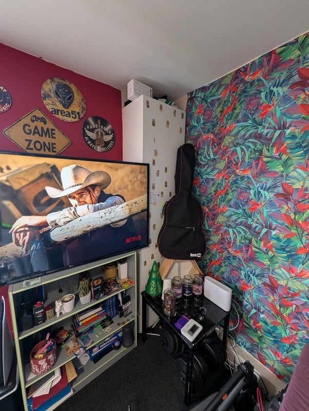 Room Markfield Gardens in Greater London