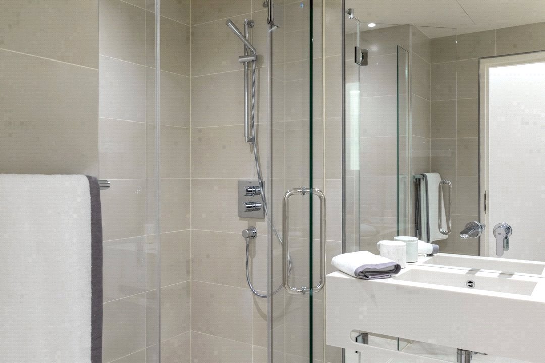 Flat Finchley Road in Greater London