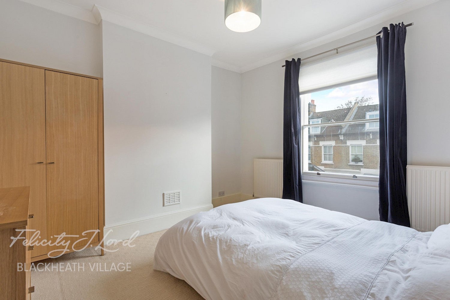 Flat Westcombe Hill in Greater London