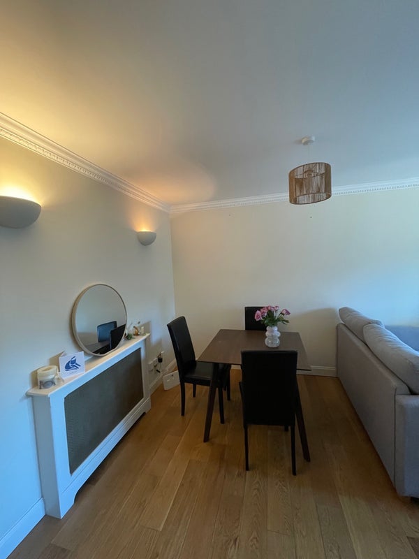 Room Theed Street in Greater London
