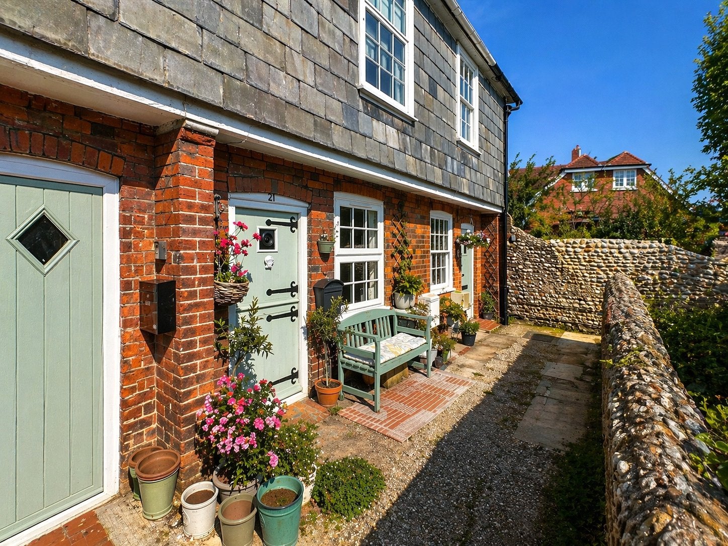 House Babbs Mead in Waverley
