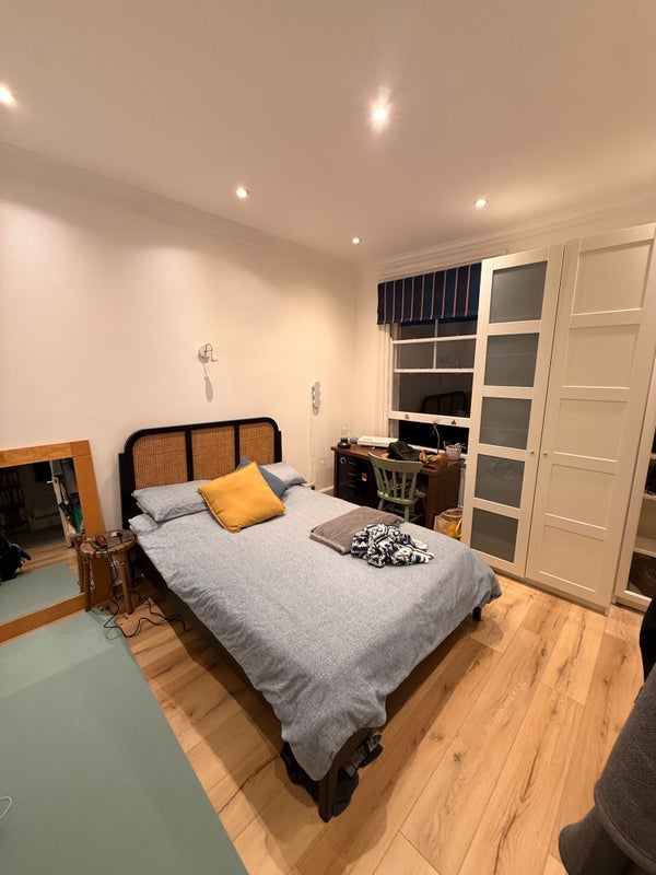 Room Preston Road in Greater London