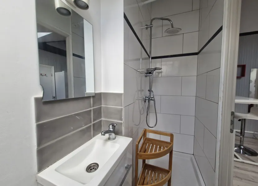 Chambre Rue Gaston Boyer à Reims